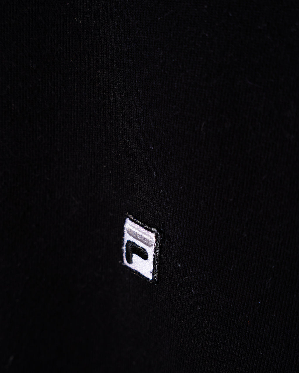 "FILA" small logo sweatshirt