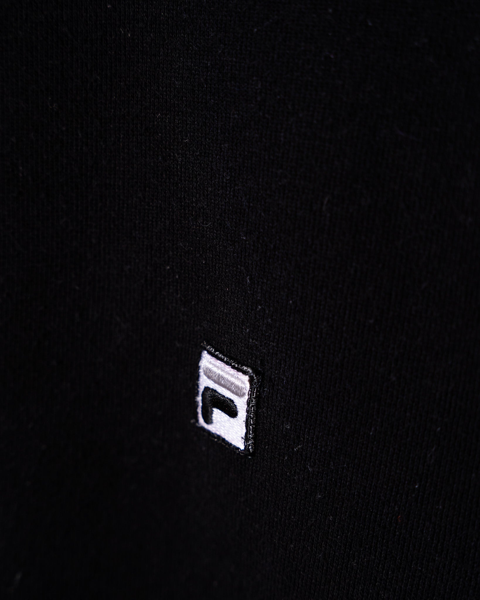 "FILA" small logo sweatshirt